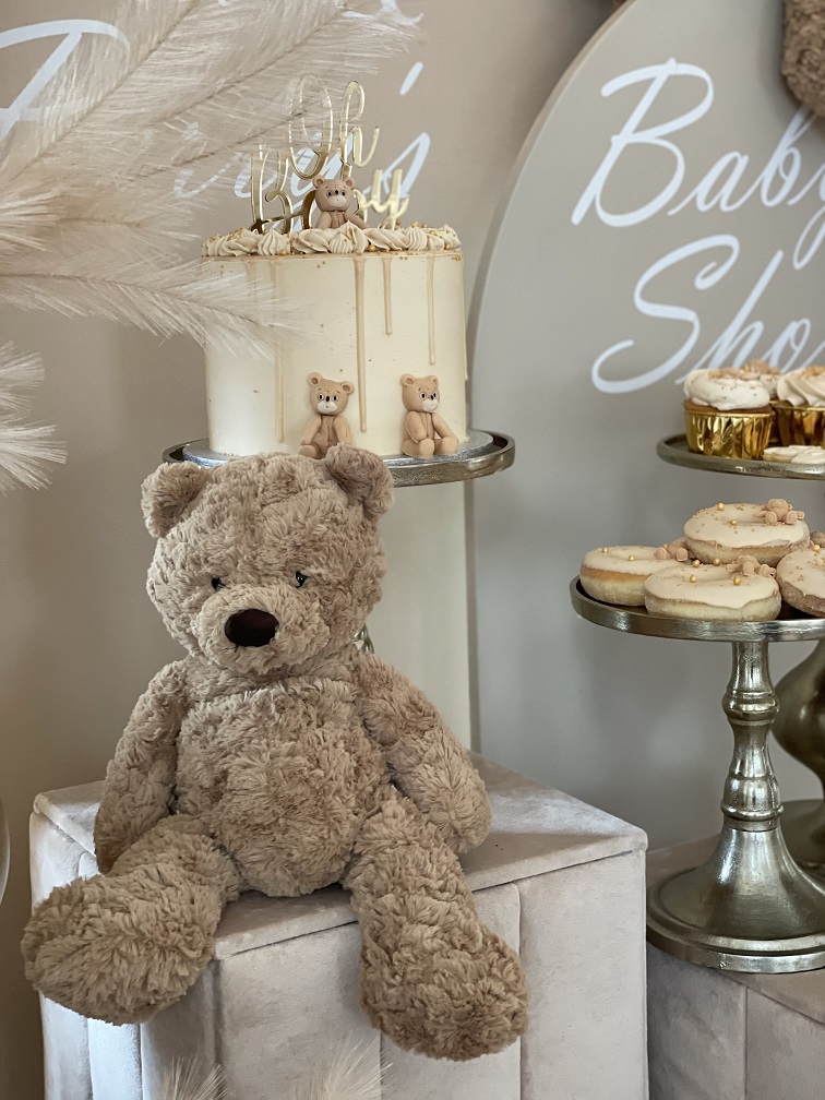 norali styling teddy beren cake sweet table